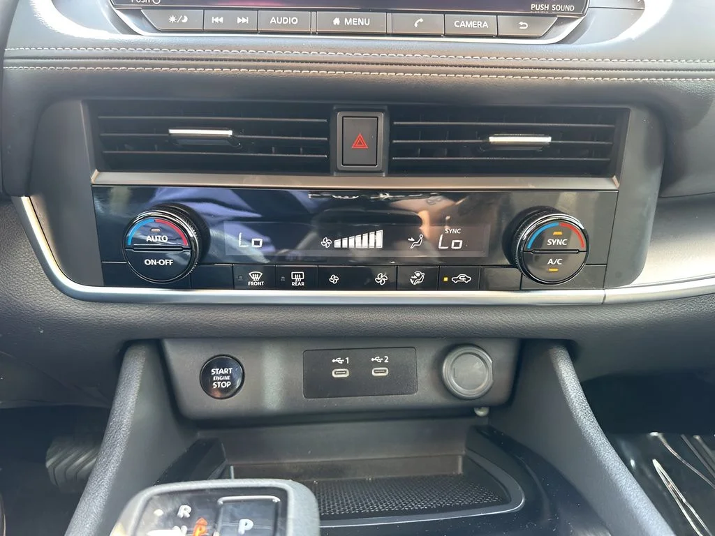 Used 2025 Silver Nissan SV image 19