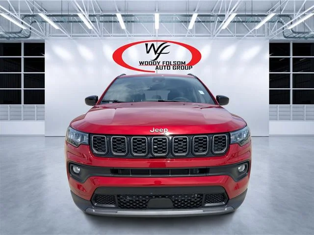 New 2026 Red Hot Pearl-Coat Exterior Paint Jeep Latitude image 8