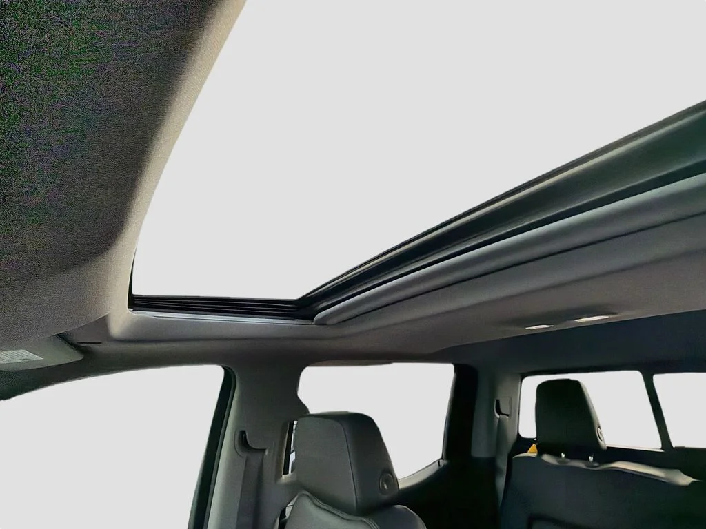Used 2019 Onyx Black GMC Denali image 23