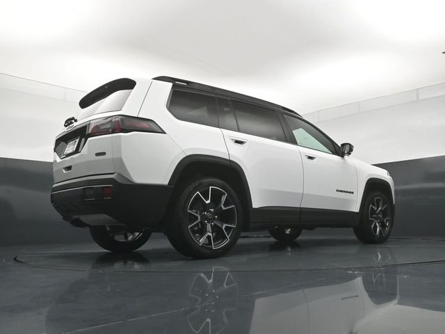 New 2026 Bright White Clear-Coat Exterior Paint Jeep Overland image 24