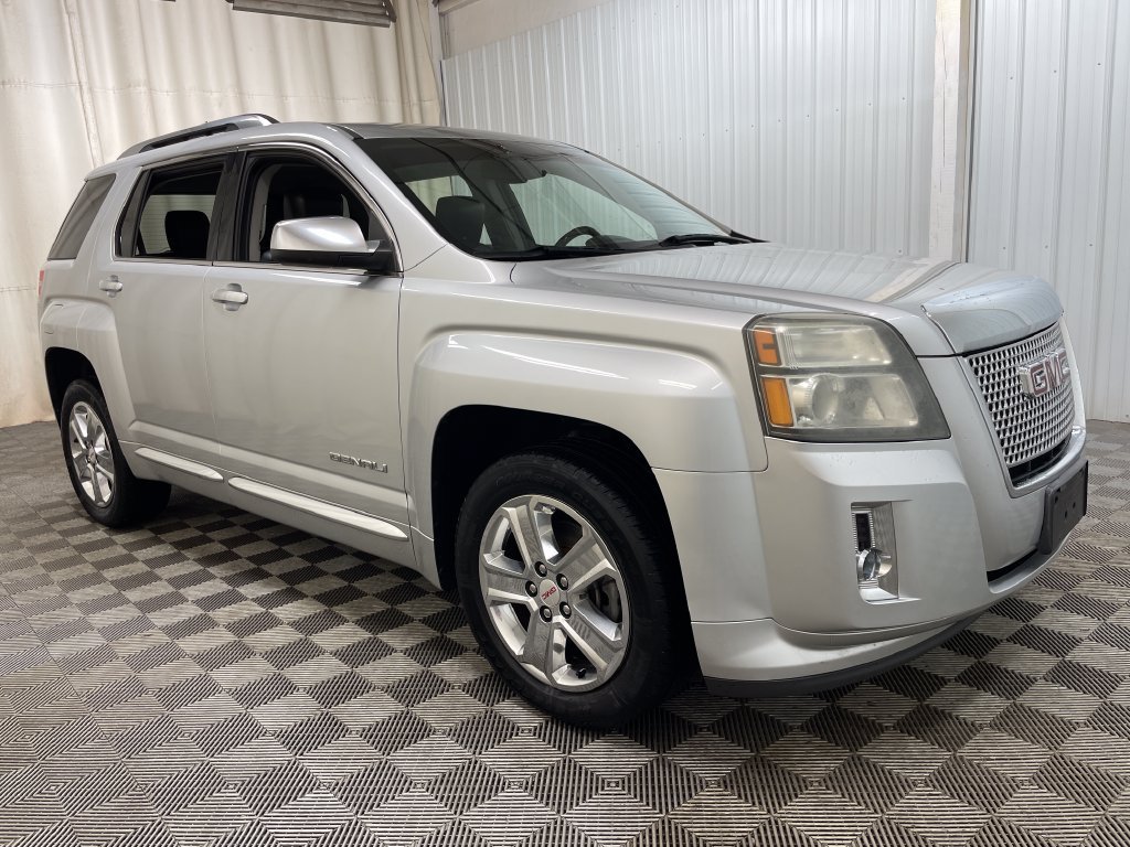 Used 2015 QUICKSILVER METALLIC GMC Denali image 18