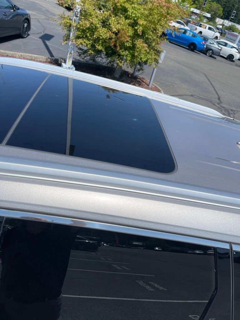 Used 2022 Gold Nissan SL image 12
