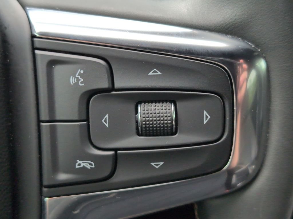 Used 2023 Beige Chevrolet Premier image 20