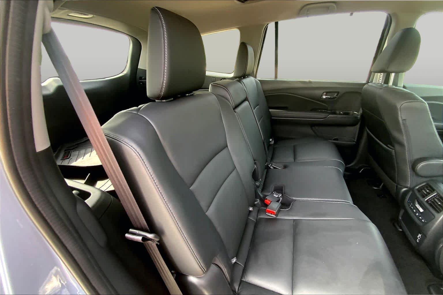 Used 2022 Sonic Gray Pearl Honda Special Edition image 19