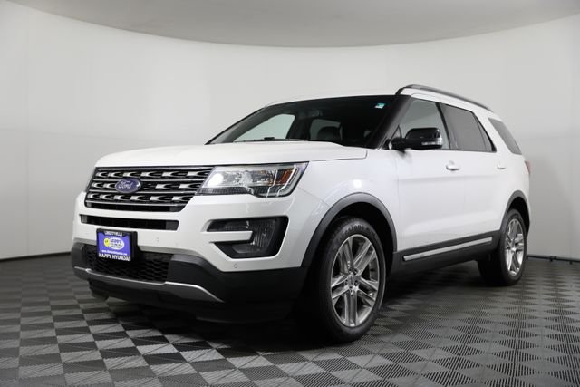 2017 Ford Explorer XLT 4WD's photo