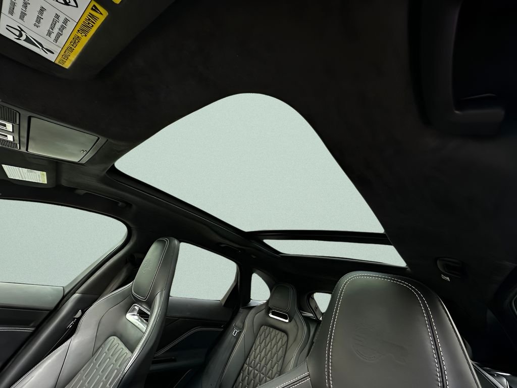Used 2020 Blue Jaguar SVR image 22