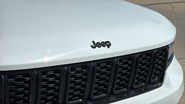 Certified Used 2025 White Jeep Altitude image 3
