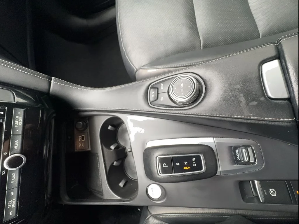 Used 2023 White INFINITI LUXE image 46