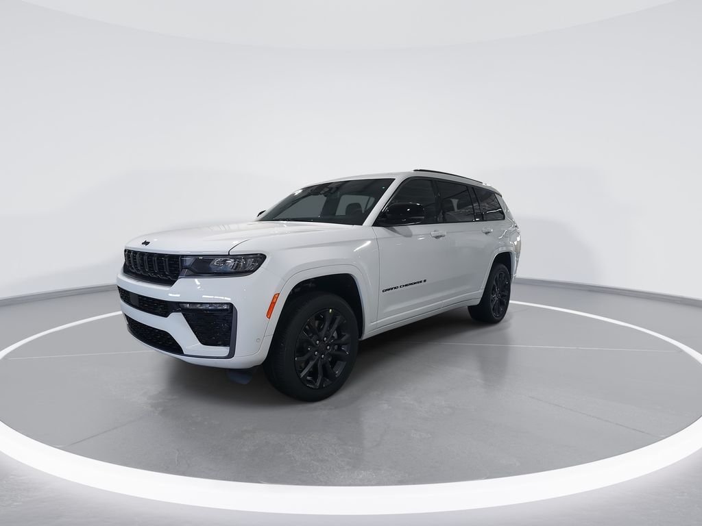 New 2026 Bright White Clear-Coat Exterior Paint Jeep Limited image 4