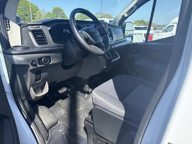 Used 2024 Oxford White Ford Base image 17