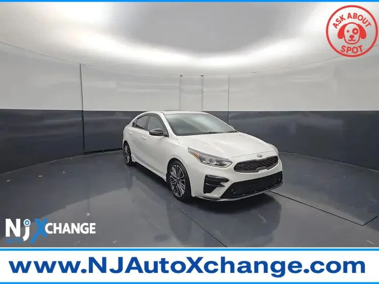 Used 2021  Kia GT Sedan 4D image 16