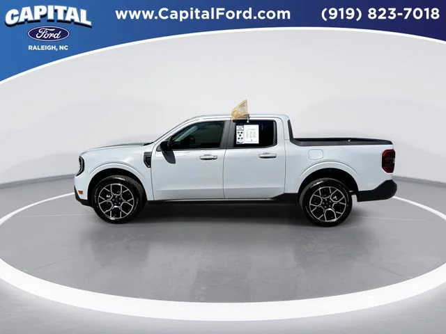 Used 2025 White Ford Lariat image 5