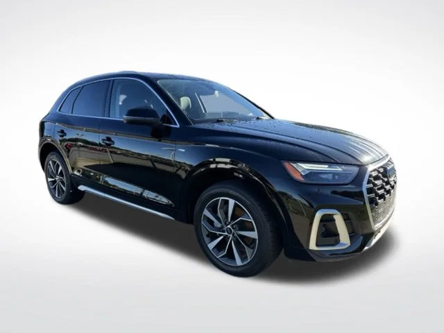 Used 2024  Audi 45 S line Premium Plus image 3