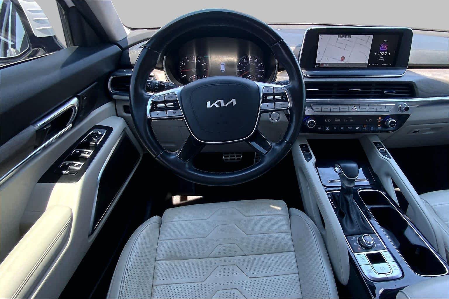 Used 2022 Glacial White Pearl Kia SX image 6
