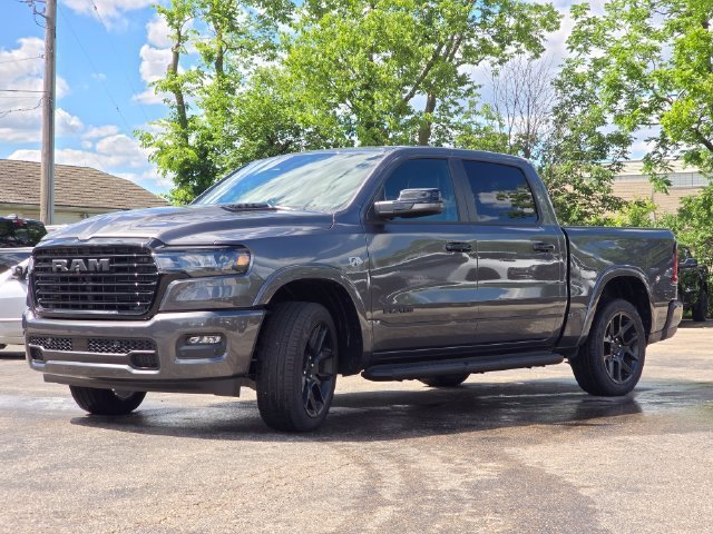 New 2026 Granite Crystal Metallic Clear-Coat Exterior Paint RAM Laramie image 35