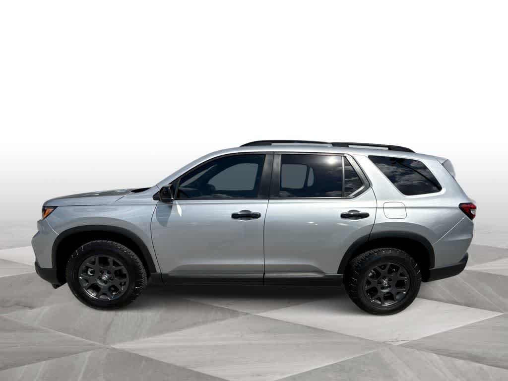 Used 2025 Lunar Silver Metallic Honda TrailSport image 5