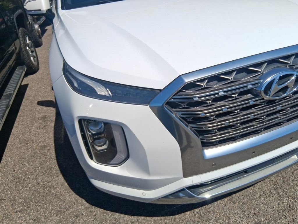 Used 2020 White Hyundai Limited image 19