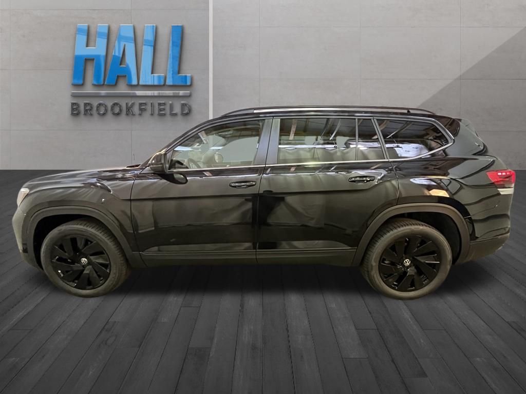 New 2026 Black Volkswagen 2.0T SE w/Technology image 2