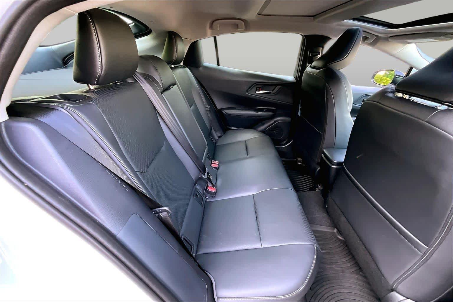 Used 2026 Wind Chill Pearl Toyota Nightshade image 19