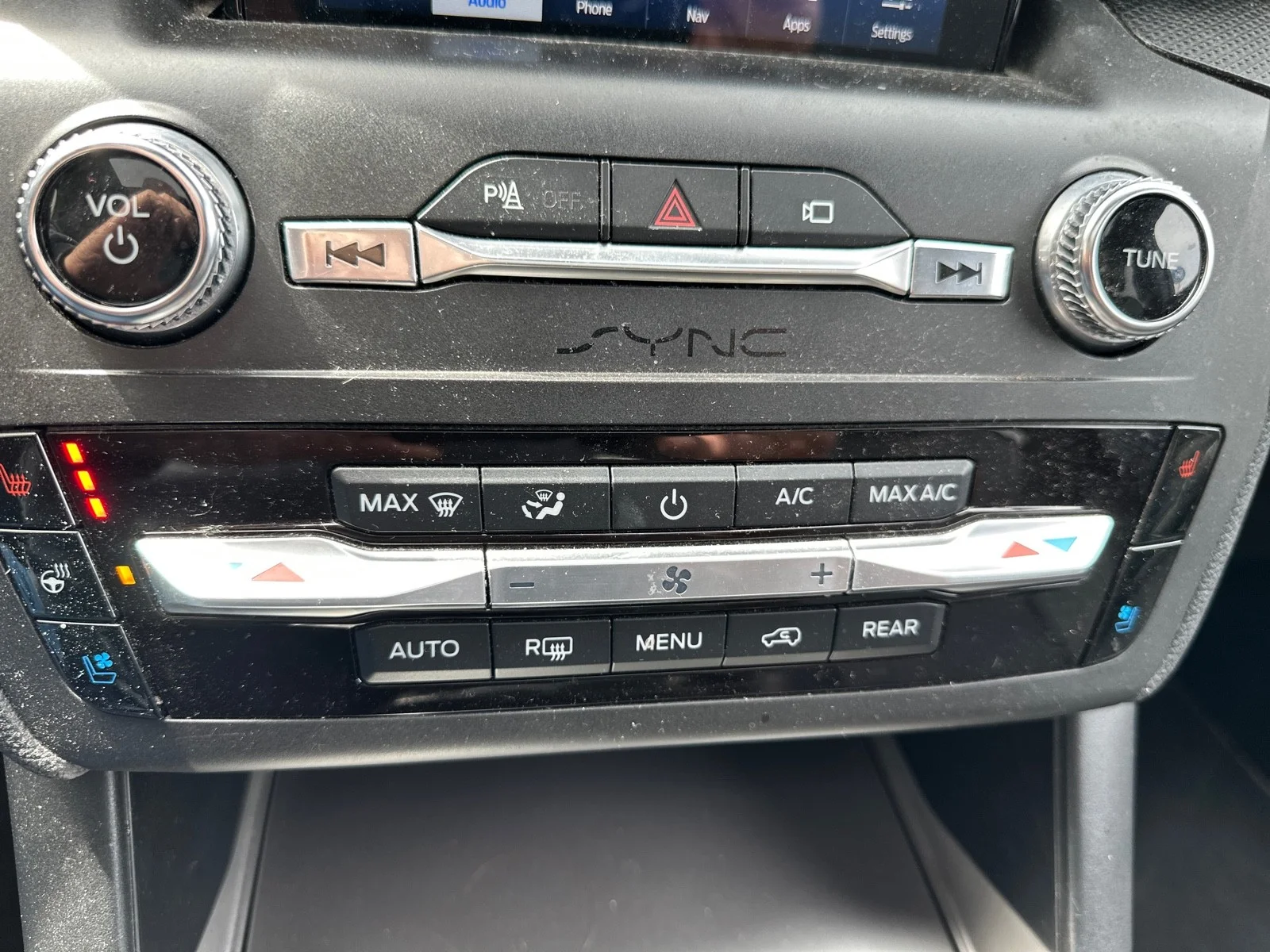 2020 Ford Explorer ST - Photo 32