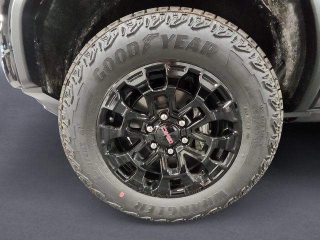 New 2026 Onyx Black GMC Elevation image 14