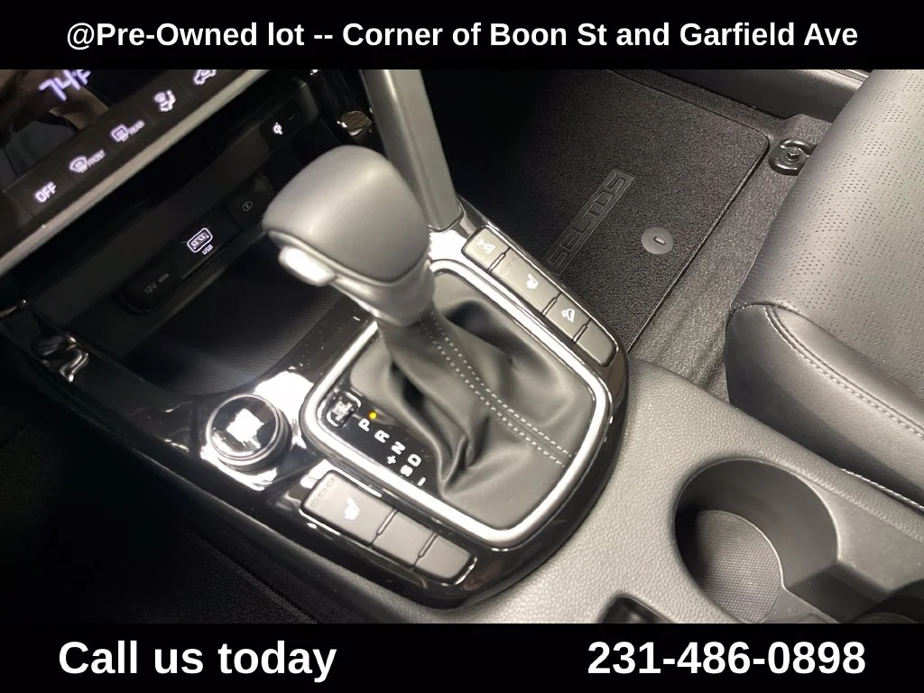 Used 2023 Black Kia SX image 25