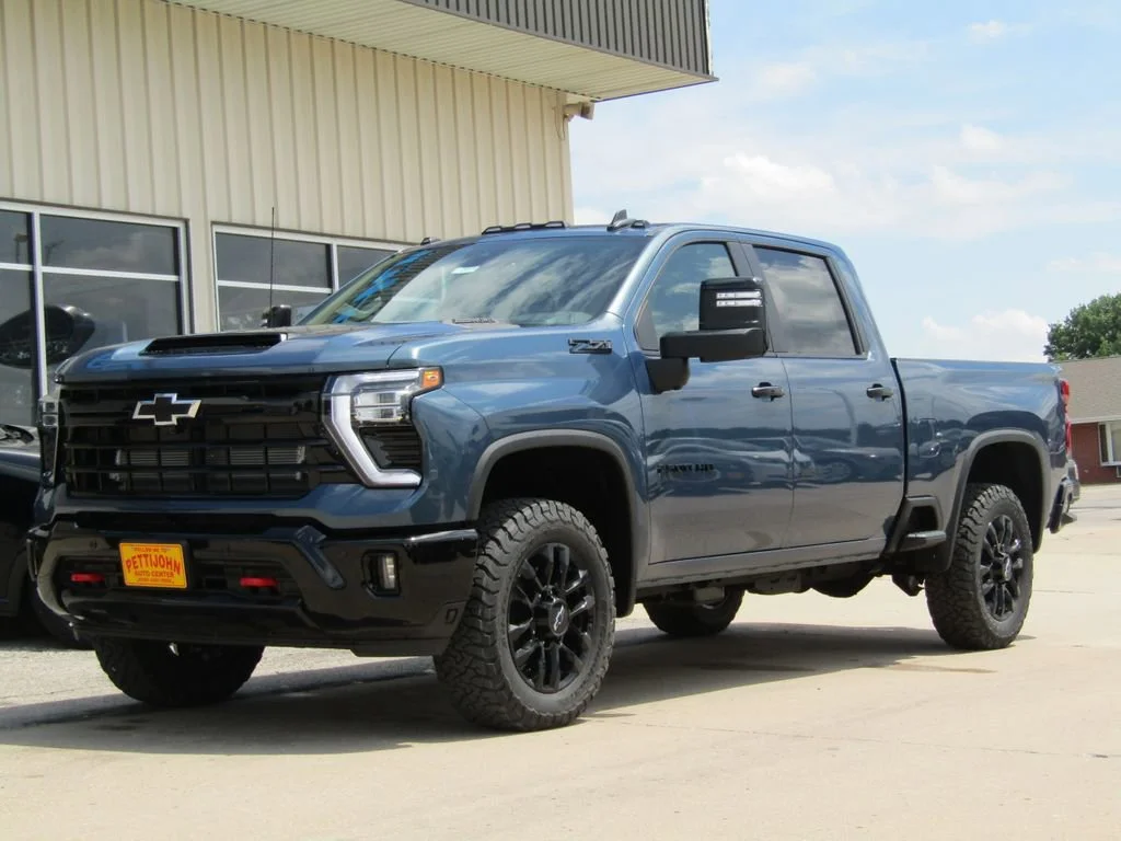 New 2026 Lakeshore Blue Metallic Chevrolet LT image 12