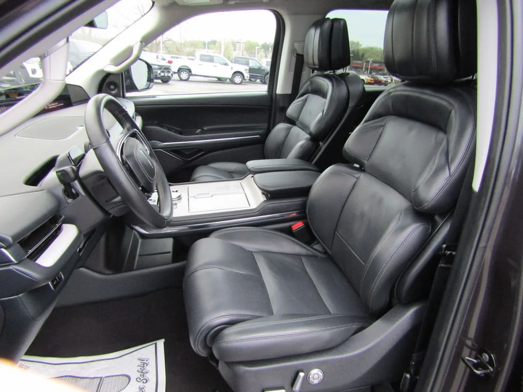Used 2025 Starlight Lincoln Reserve image 3