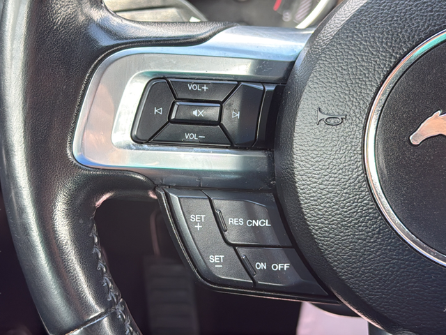 Used 2022 White Ford EcoBoost Premium image 19