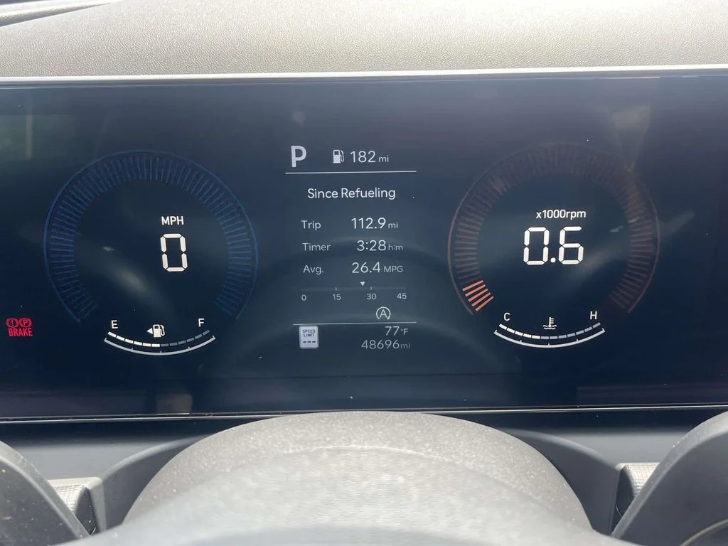 Used 2025 Gray Hyundai SEL image 17