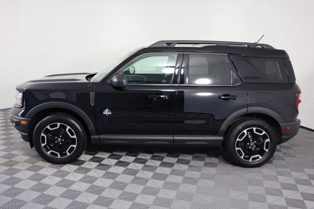 Used 2023 Black Ford Outer Banks image 5