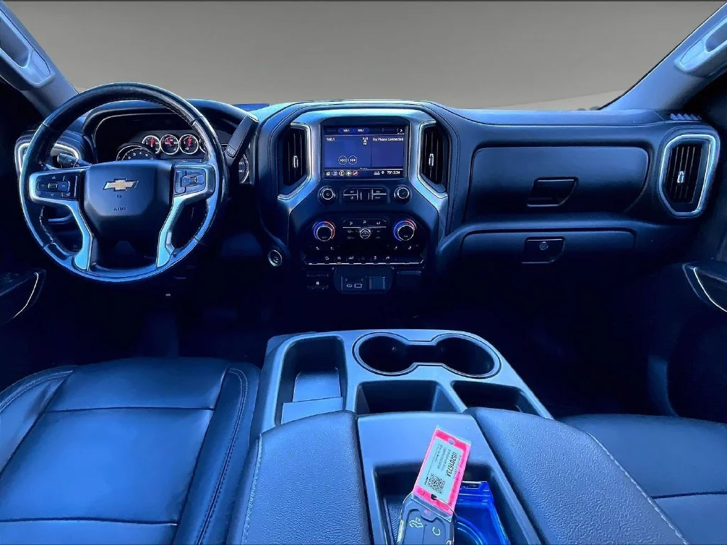 Used 2019 Silver Ice Metallic Chevrolet LT image 21