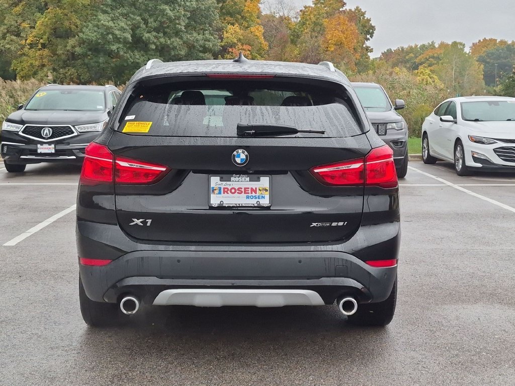 Used 2022 Black BMW xDrive28i image 6