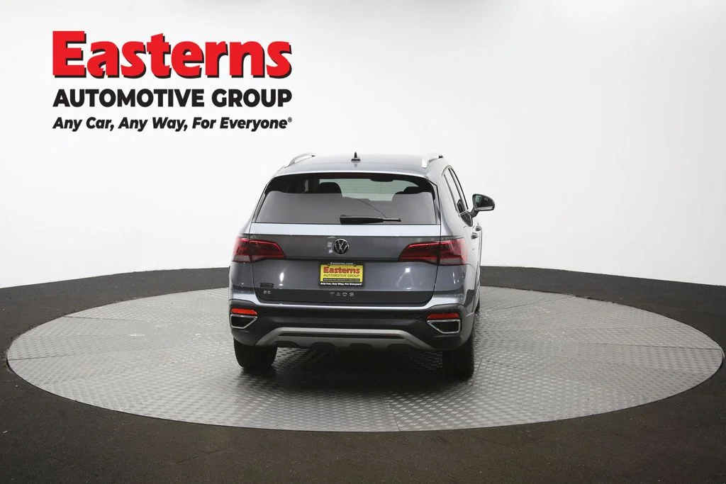 Used 2022 Gray Volkswagen 1.5T SE image 35