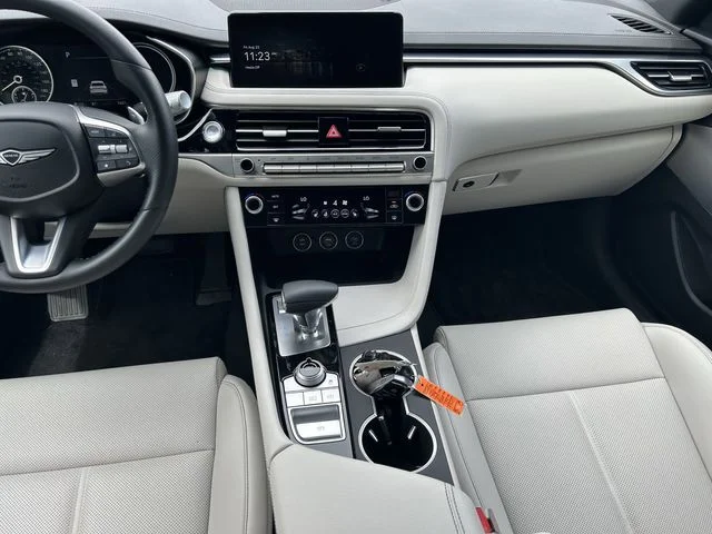 Used 2025 White Genesis 2.5T image 11