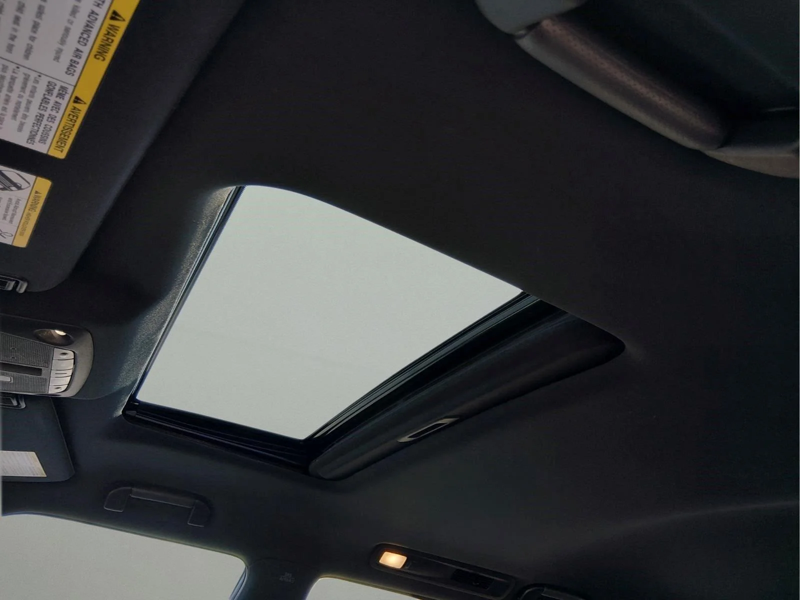 Used 2023 Super Black Nissan SL image 18