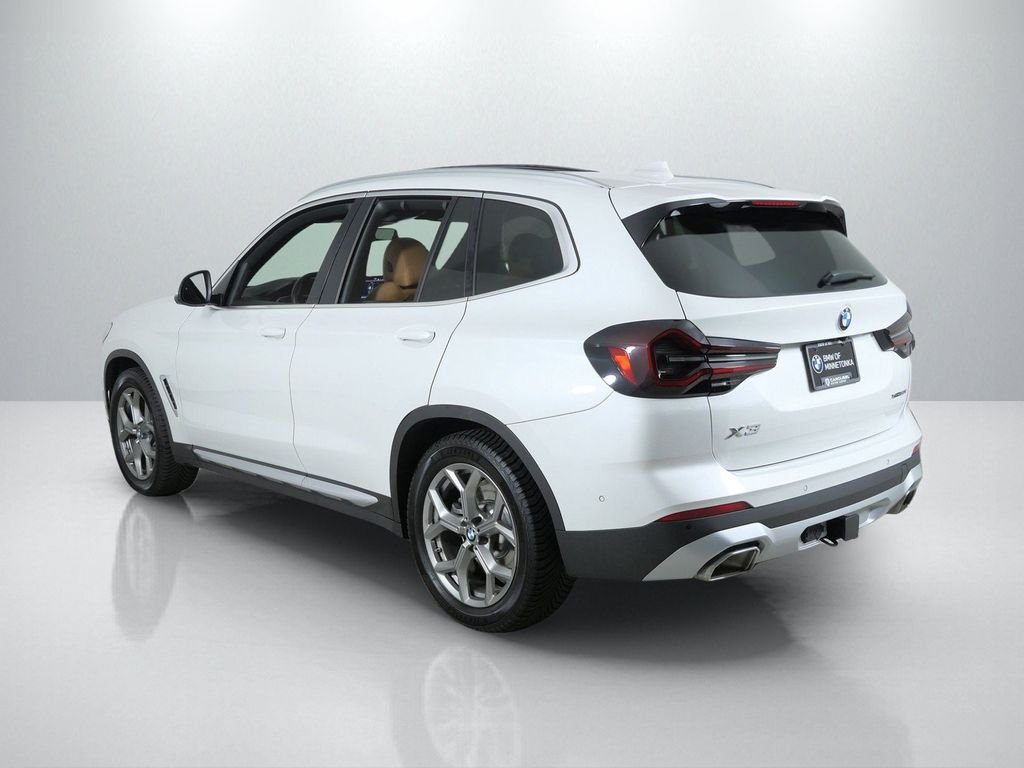 Used 2024 White BMW xDrive30i image 15
