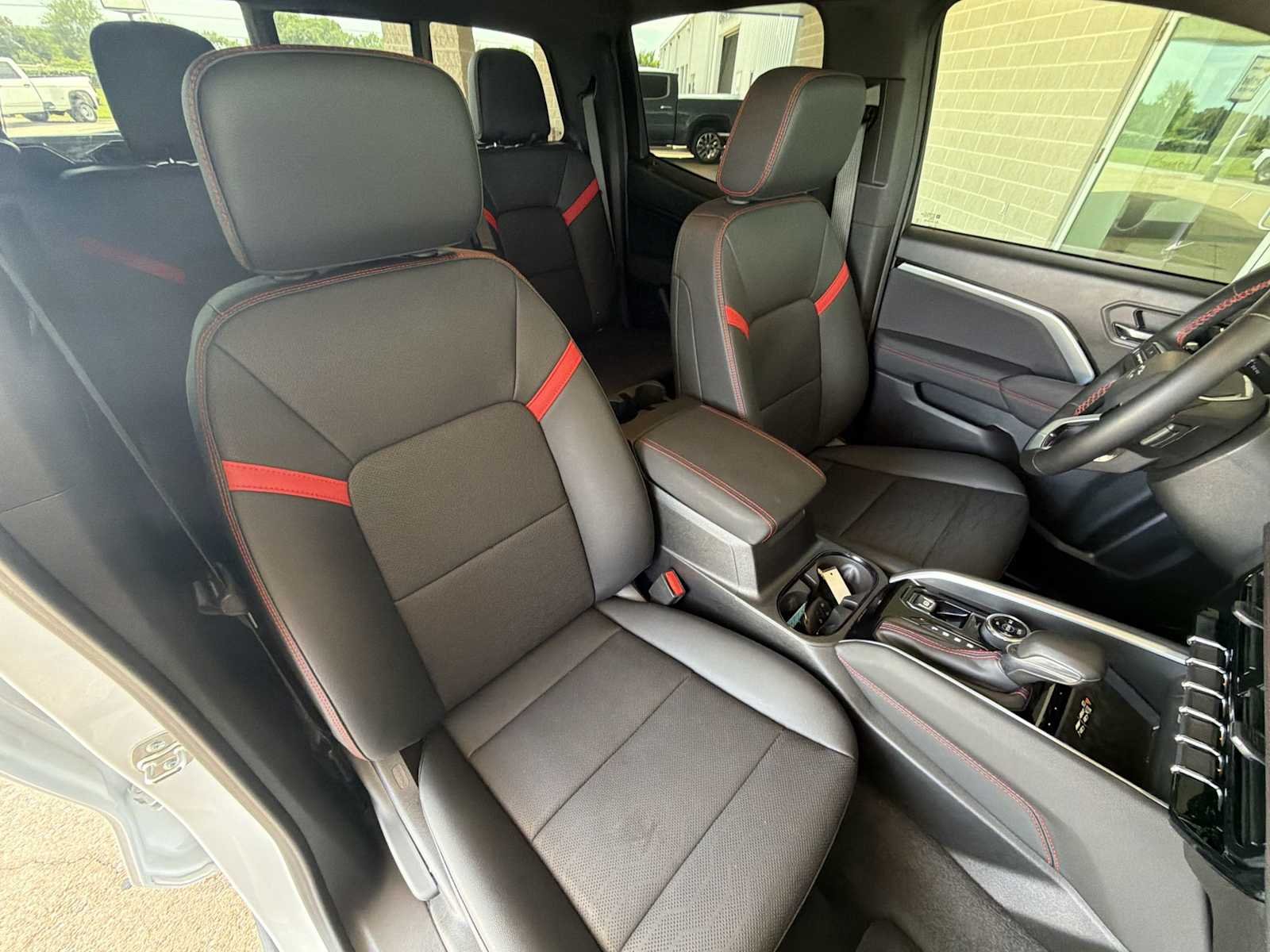 2026 Chevrolet Colorado Z71 - Photo 29
