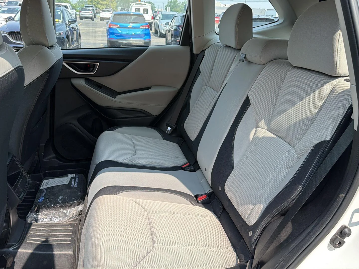 Used 2022 Crystal White Pearl Subaru  image 14