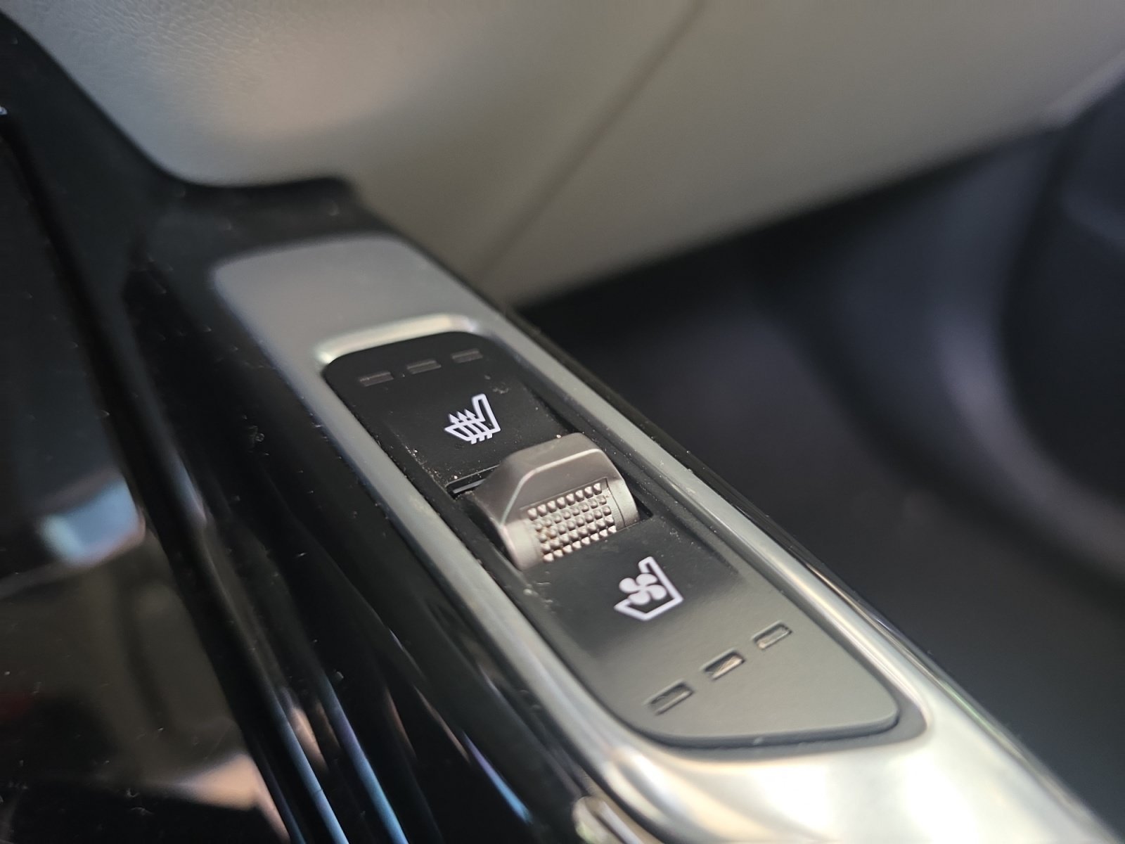 Certified Used 2023 Gravity Grey Kia SX Prestige image 23