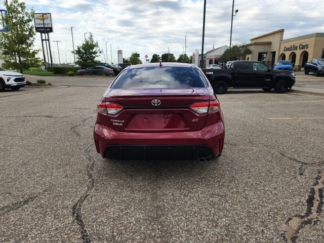 Used 2024 Pearl Toyota SE image 17