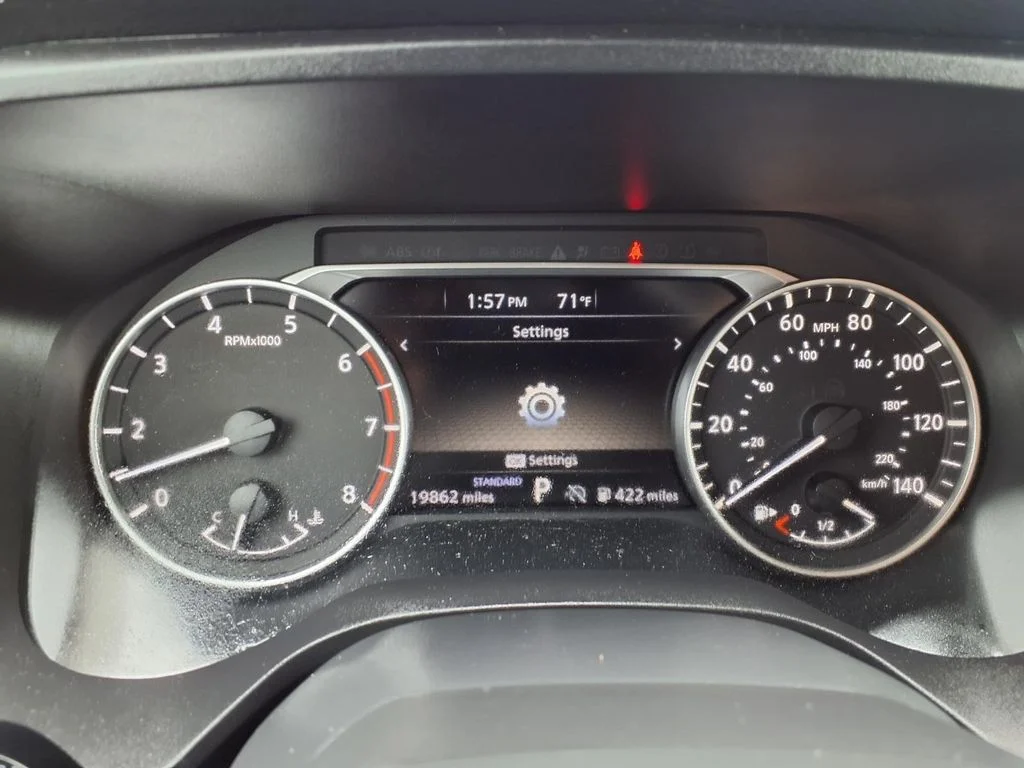 Used 2025 Gray Nissan SV image 16