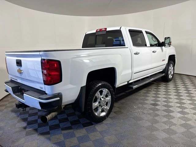 Used 2019 White Chevrolet LTZ image 6
