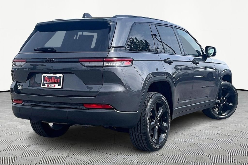 2023 Jeep Grand Cherokee Altitude - Photo 2