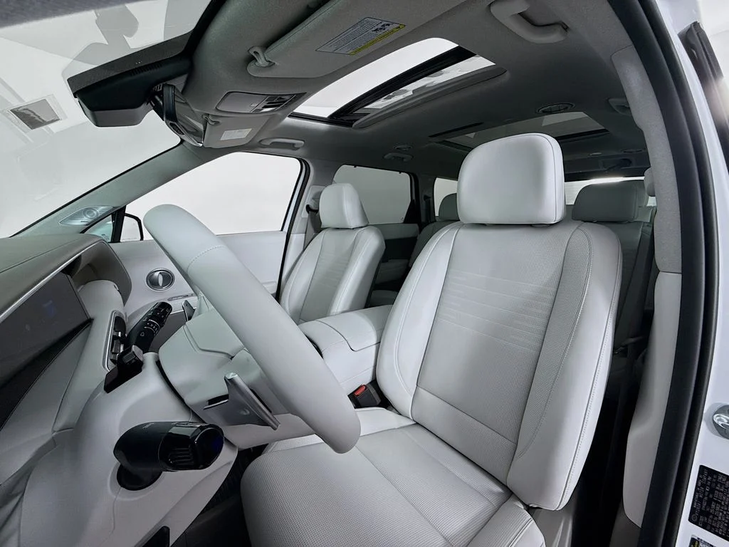 New 2026 Creamy White Pearl Hyundai Limited image 22
