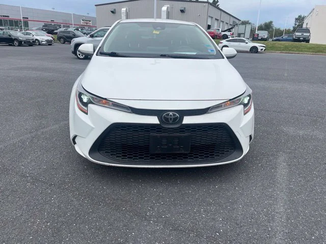 Used 2020 White Toyota LE image 2