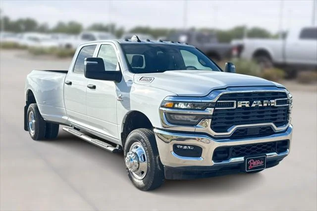 New 2026 Bright White Clear-Coat Exterior Paint RAM Tradesman image 1