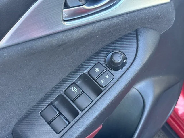 Used 2016 Red Mazda Grand Touring image 16