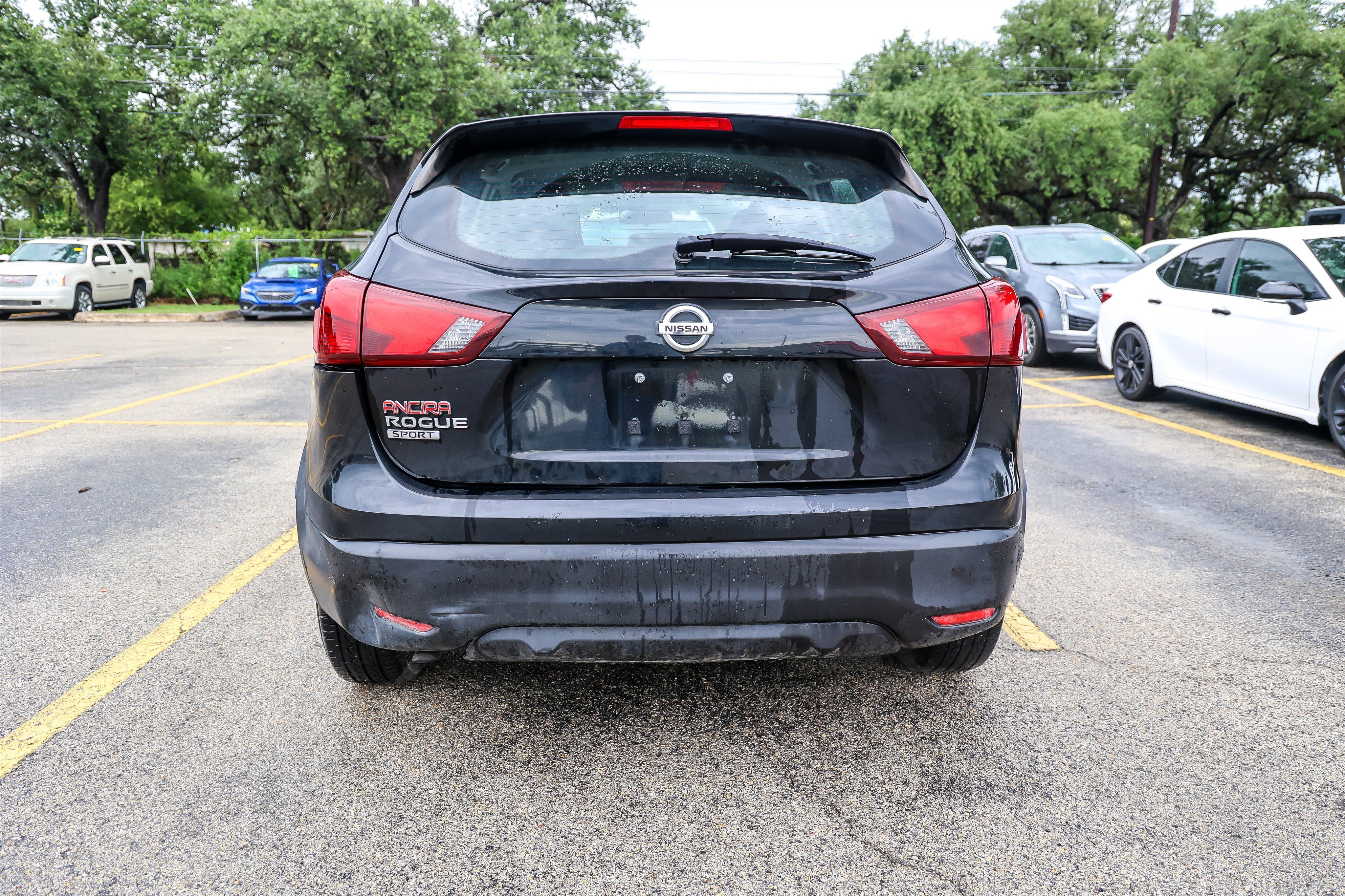 Used 2019 Magnetic Black Pearl Nissan S image 9