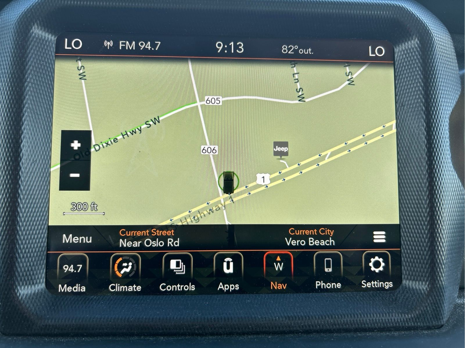 Used 2023 Yellow Jeep Sport S image 18